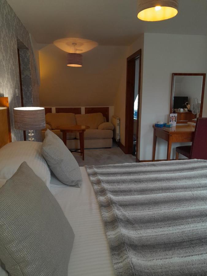 Sadlers Guest House Wokingham Bagian luar foto