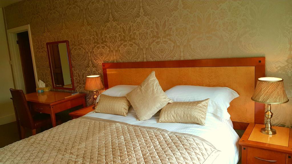 Sadlers Guest House Wokingham Bagian luar foto