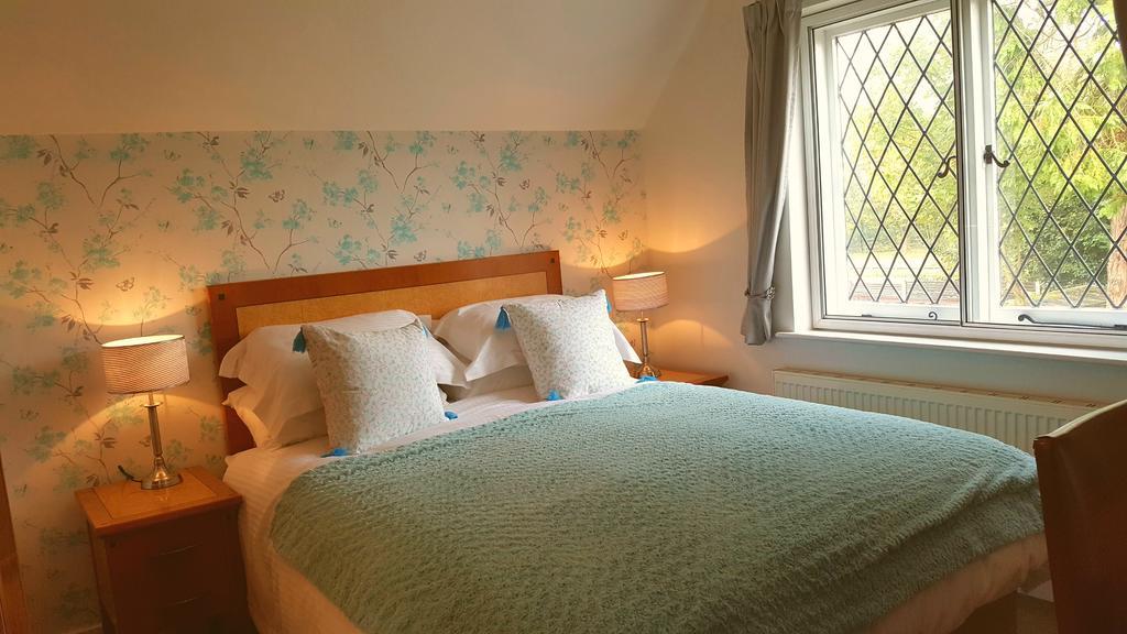 Sadlers Guest House Wokingham Bagian luar foto